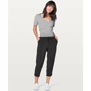 Lululemon Final Play Crop *23" in Black